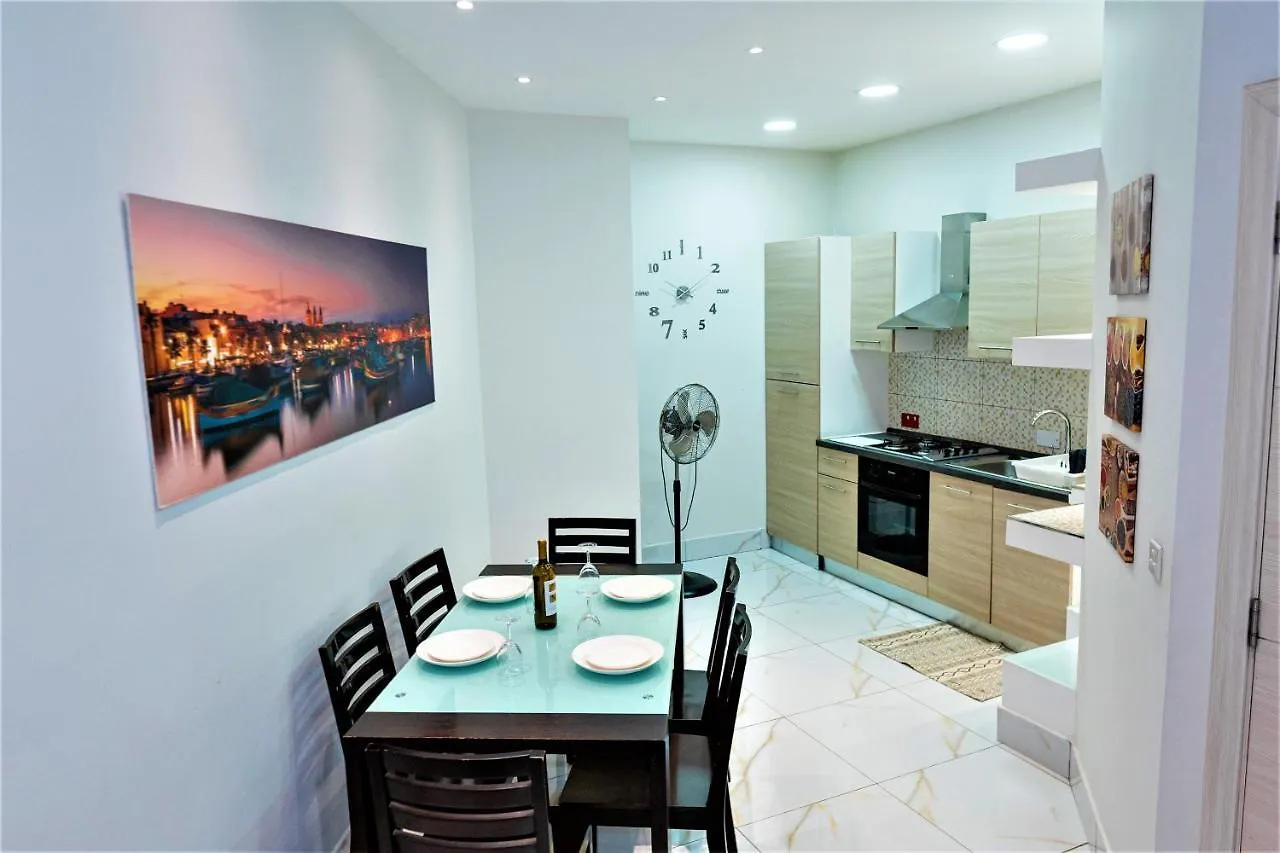 St. Peter'S Pool Holiday Apartment Marsaxlokk Malta